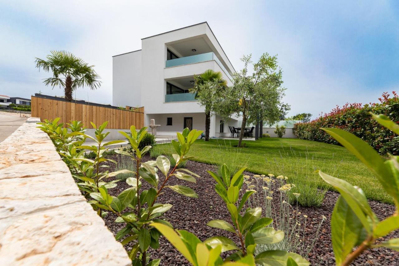 Casa Bella Apartment Malinska Bagian luar foto