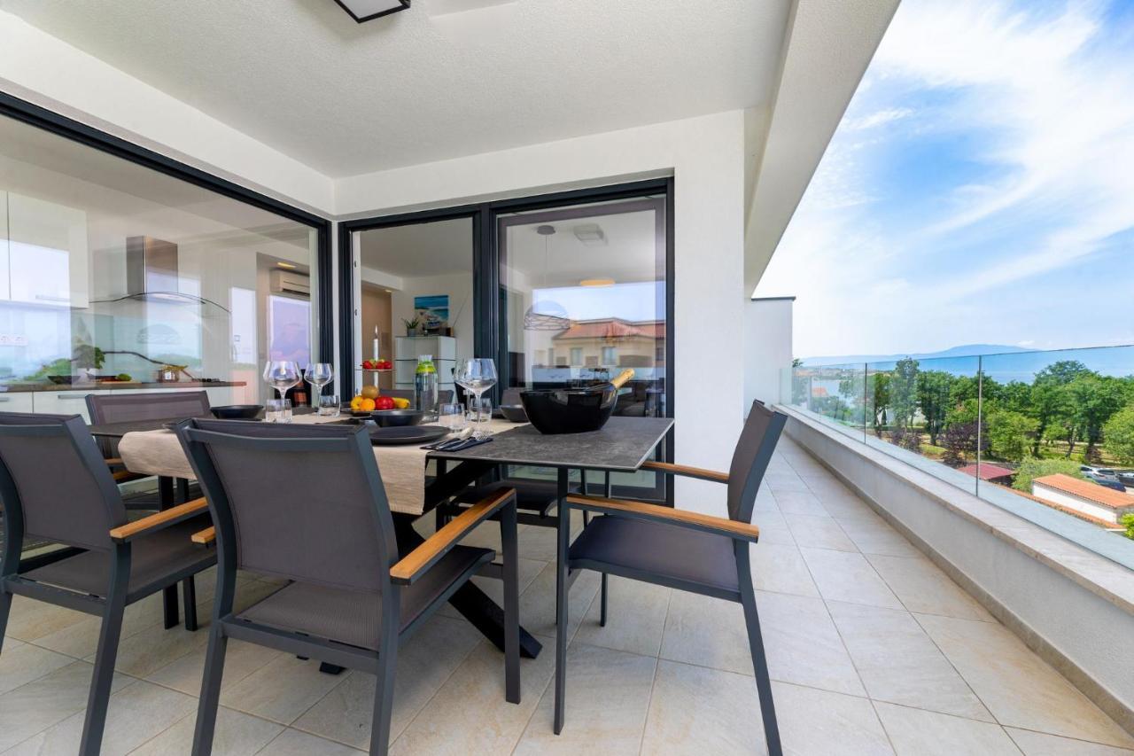 Casa Bella Apartment Malinska Bagian luar foto