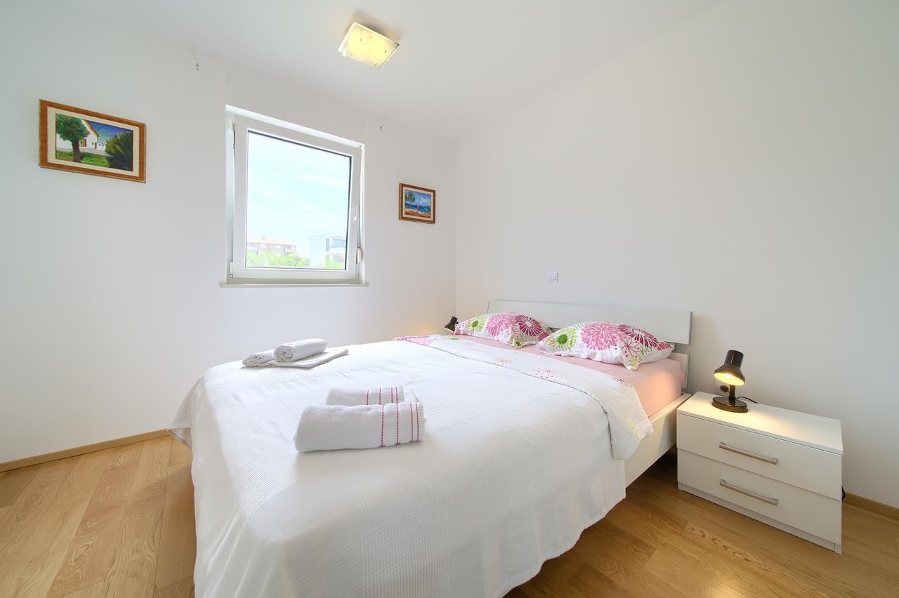 Casa Bella Apartment Malinska Bagian luar foto